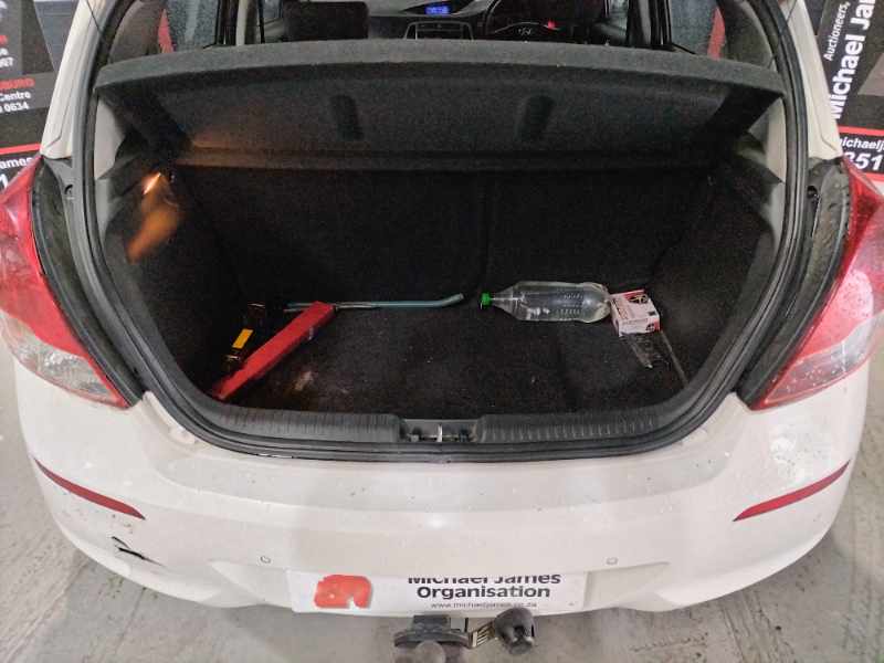 2013 HYUNDAI i20 1.4 thumbnail 7