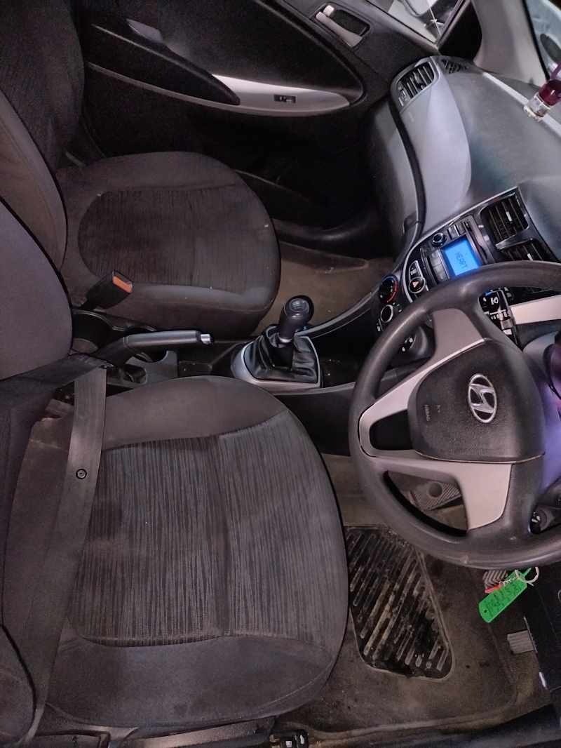 2016 HYUNDAI ACCENT 1.6 thumbnail 9