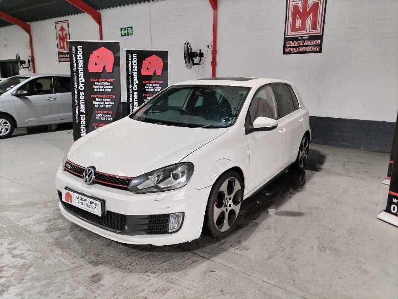 2012 VOLKSWAGEN GOLF VI GTI thumbnail 2