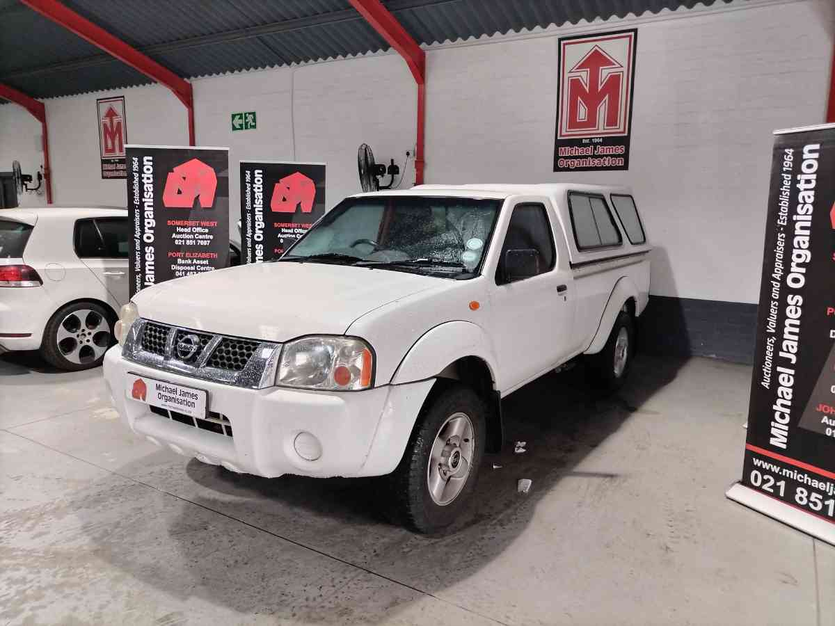 2011 NISSAN HARDBODY NP300