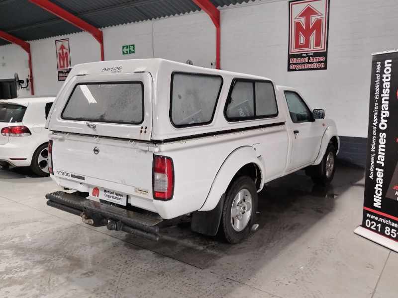 2011 NISSAN HARDBODY NP300 thumbnail 5