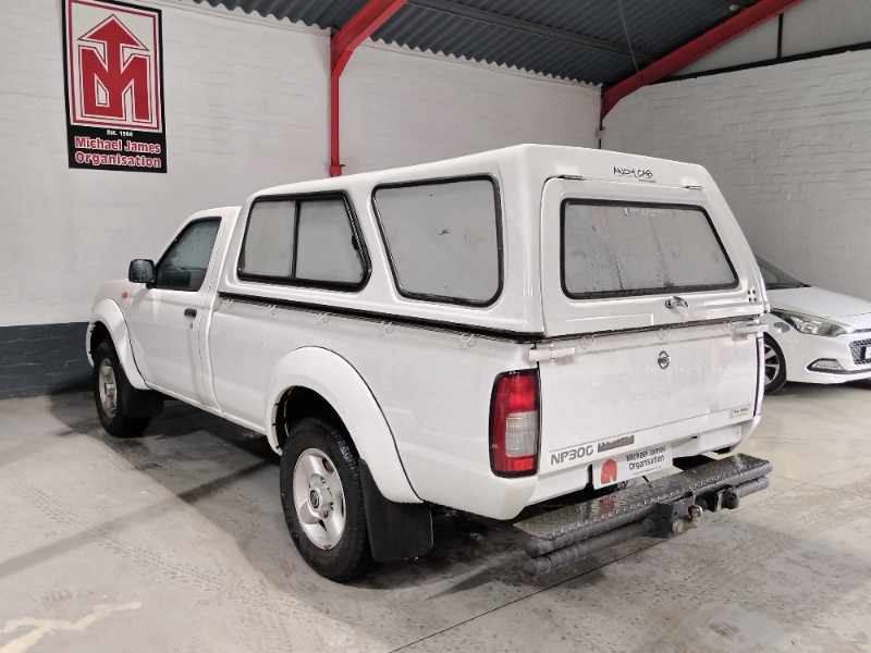 2011 NISSAN HARDBODY NP300 thumbnail 6