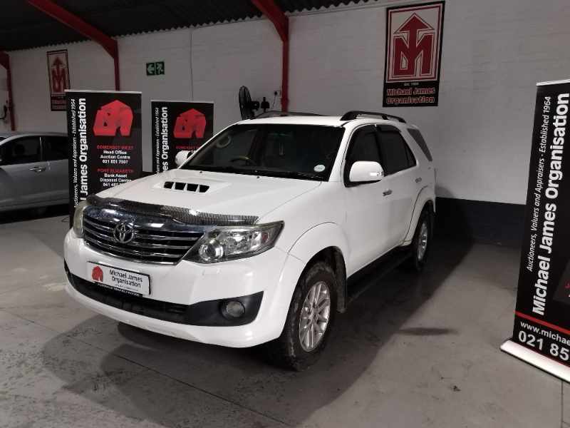 2011 TOYOTA FORTUNER 3.0 thumbnail 2