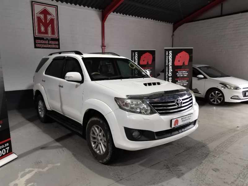 2011 TOYOTA FORTUNER 3.0 thumbnail 3