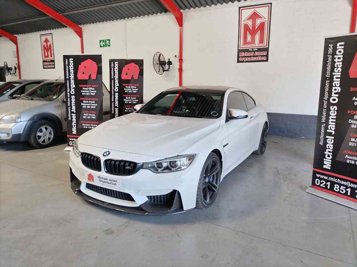 2015 BMW M4 COUPE