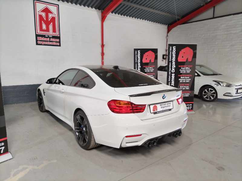 2015 BMW M4 COUPE thumbnail 6