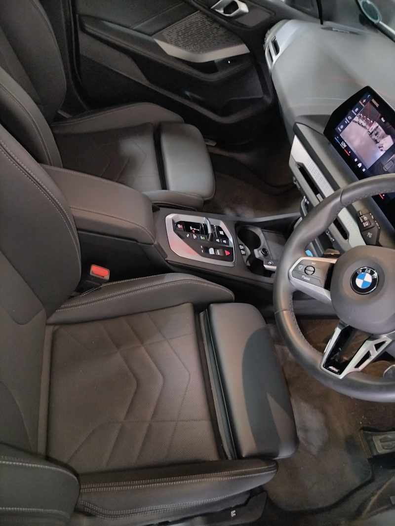 2024 BMW 118 M SPORT thumbnail 9