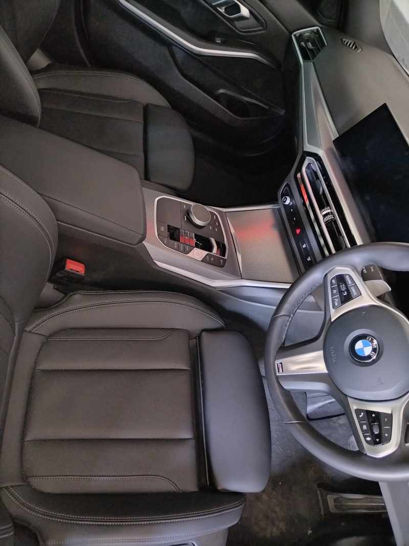 2024 BMW 320D M-SPORT thumbnail 9