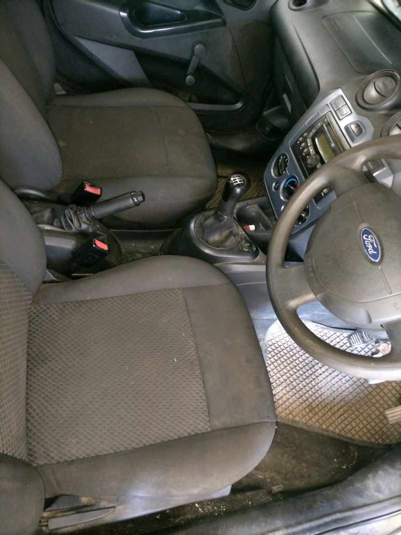 2015 FORD FIGO 1.4 TREND thumbnail 9