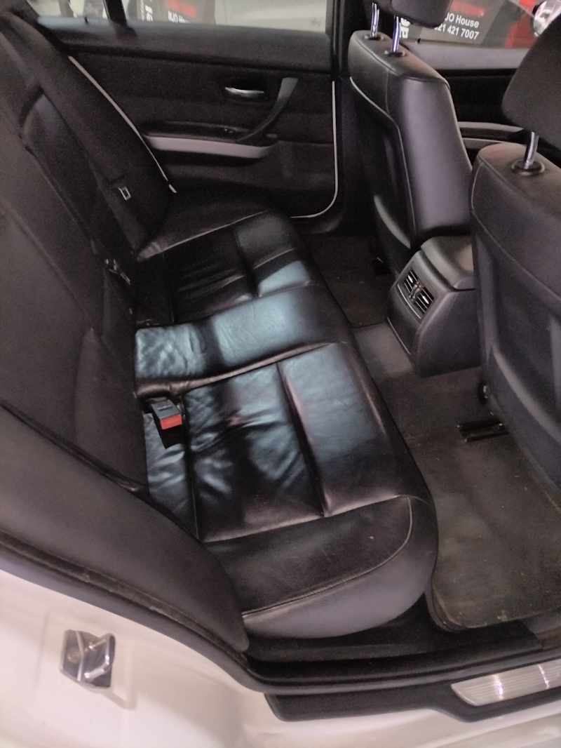 2009 BMW 323i SPORT thumbnail 8
