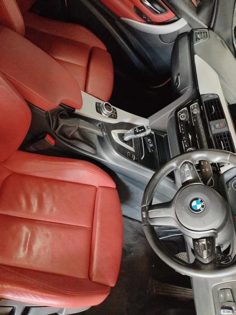 2018 BMW 320i M SPORT thumbnail 9