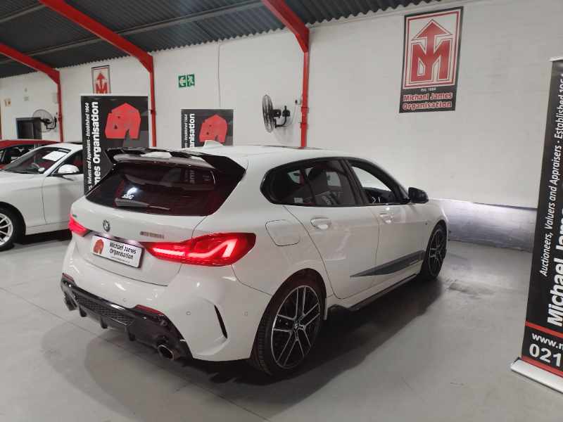 2021 BMW M135i xDRIVE thumbnail 5