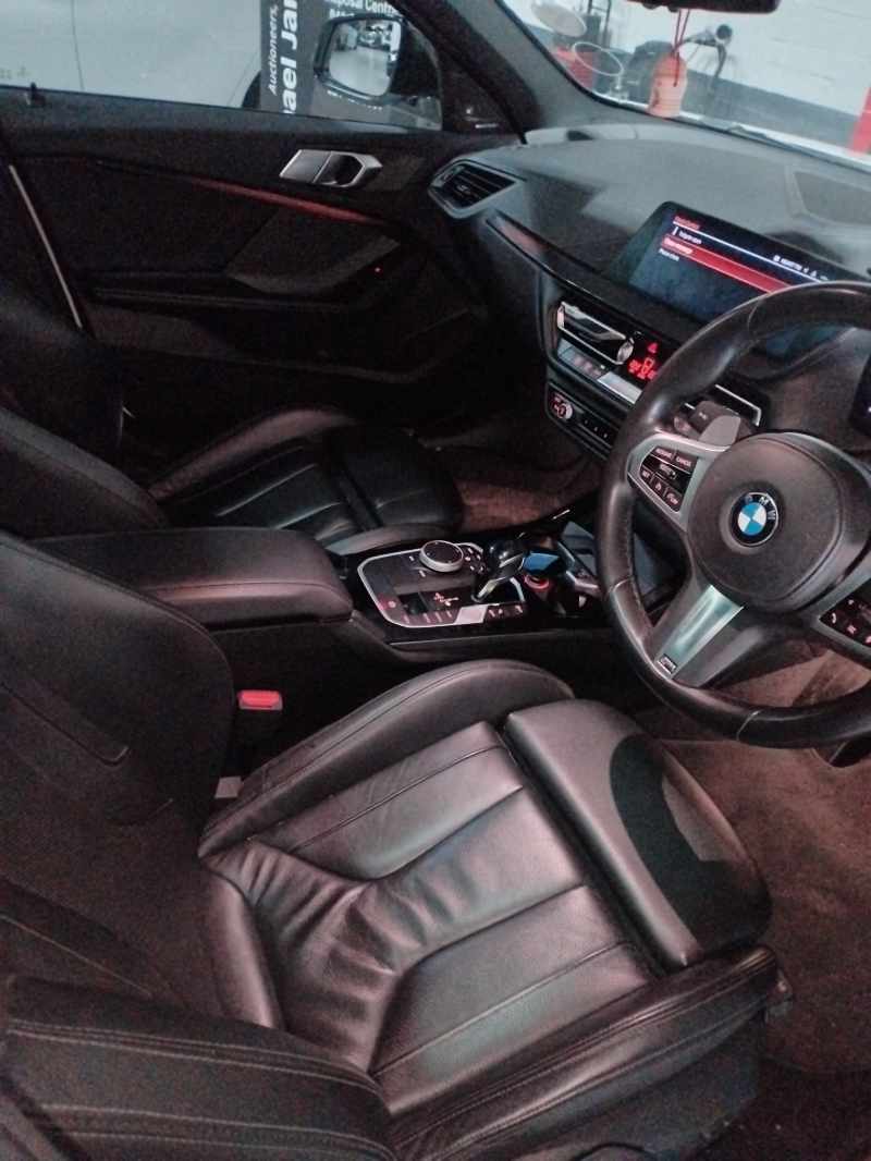 2021 BMW M135i xDRIVE thumbnail 9