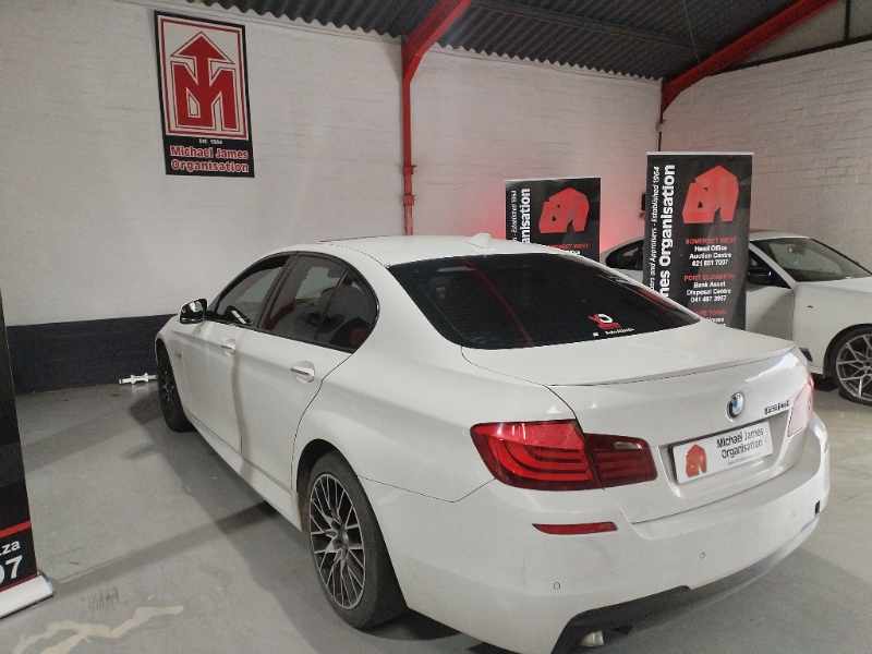 2013 BMW 530d M SPORT thumbnail 6
