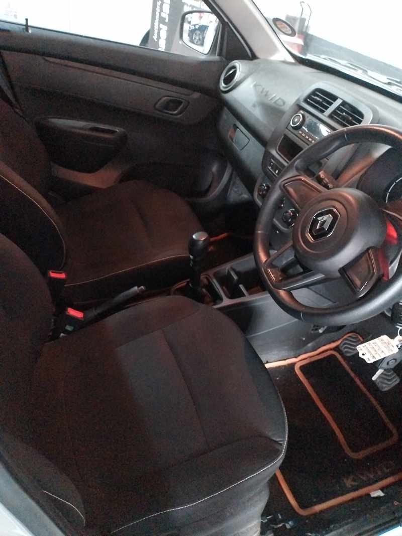 2021 RENAULT KWID 1.0 thumbnail 9