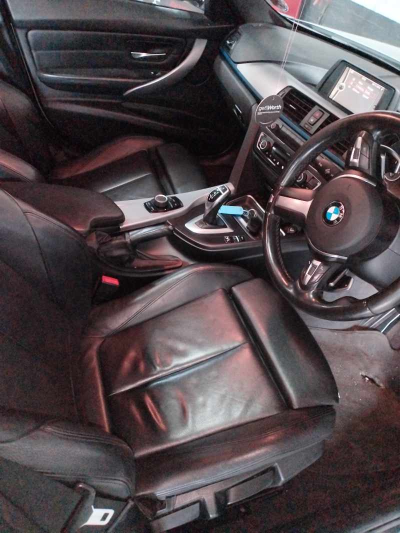 2014 BMW 320i M SPORT LINE A/T thumbnail 9