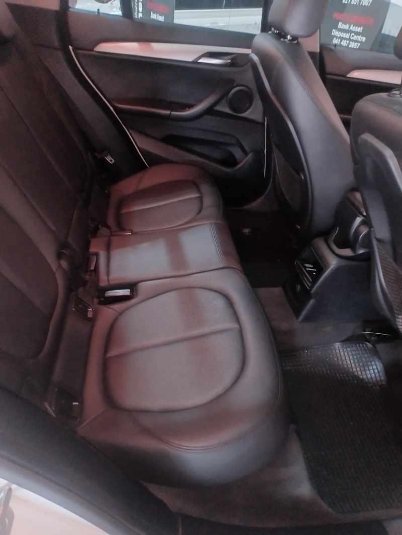 2018 BMW X1 sDRIVE thumbnail 8