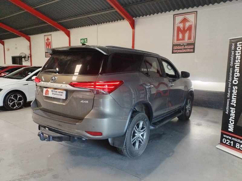 2021 TOYOTA FORTUNER GD6 2.4 thumbnail 5