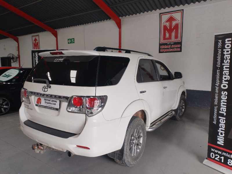 2013 TOYOTA FORTUNER 3.0 D-4D A/T thumbnail 5