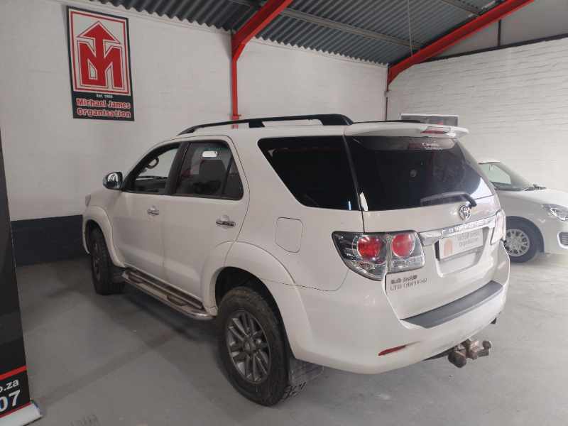 2013 TOYOTA FORTUNER 3.0 D-4D A/T thumbnail 6