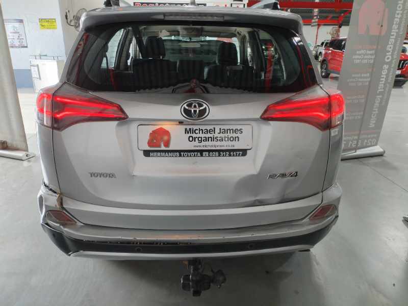 2016 TOYOTA RAV4 2.0 GX thumbnail 4