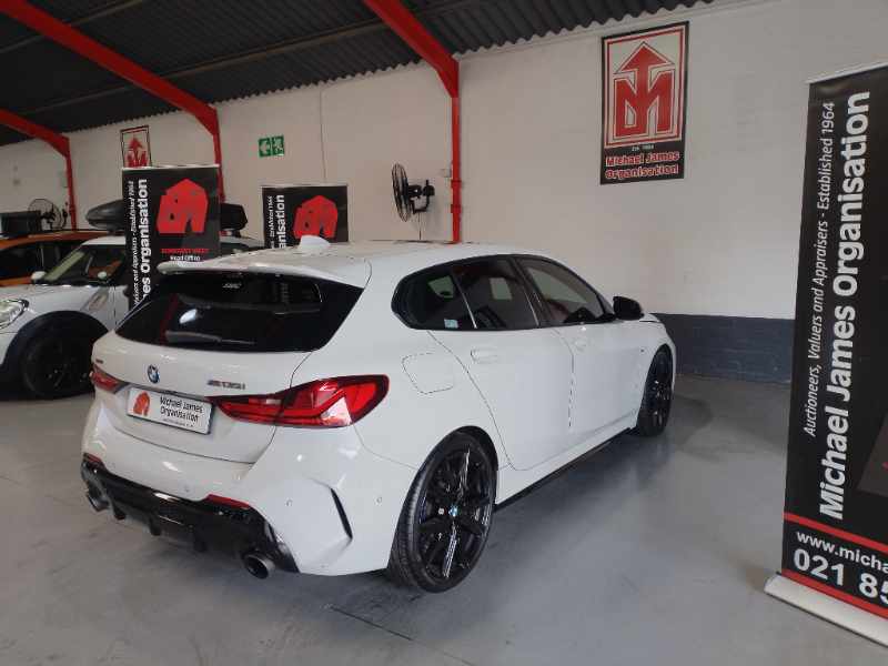 2021 BMW M135i A/T thumbnail 5
