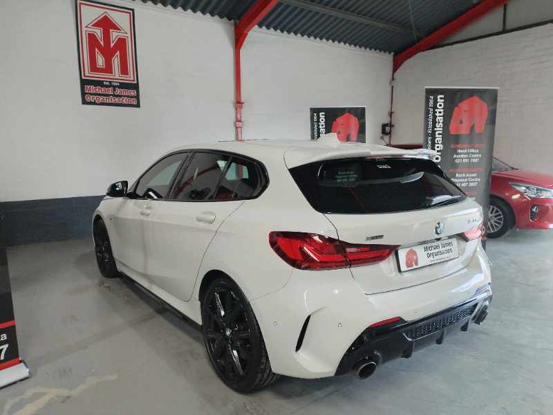 2021 BMW M135i A/T thumbnail 6
