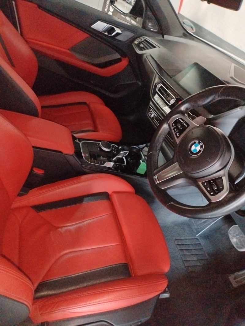 2021 BMW M135i A/T thumbnail 9