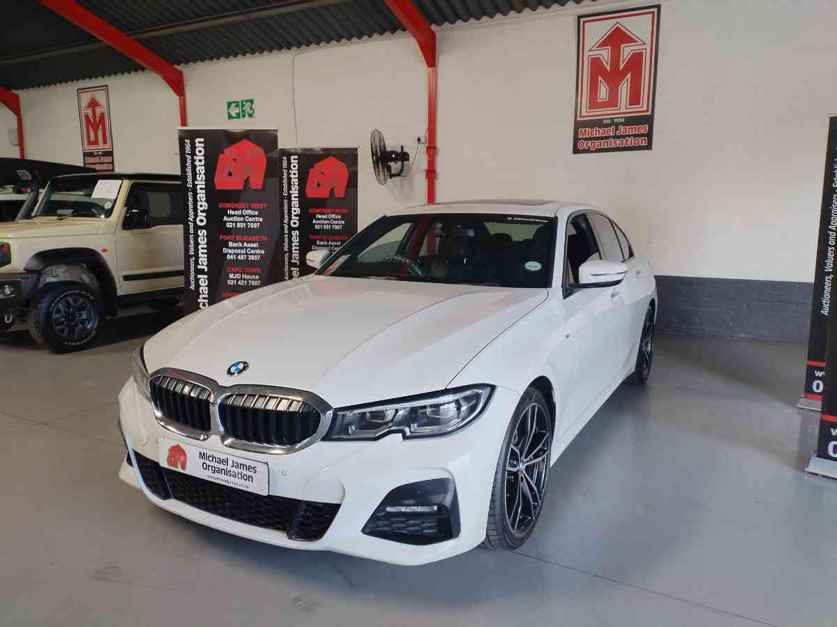 2022 BMW 320i M SPORT A/T
