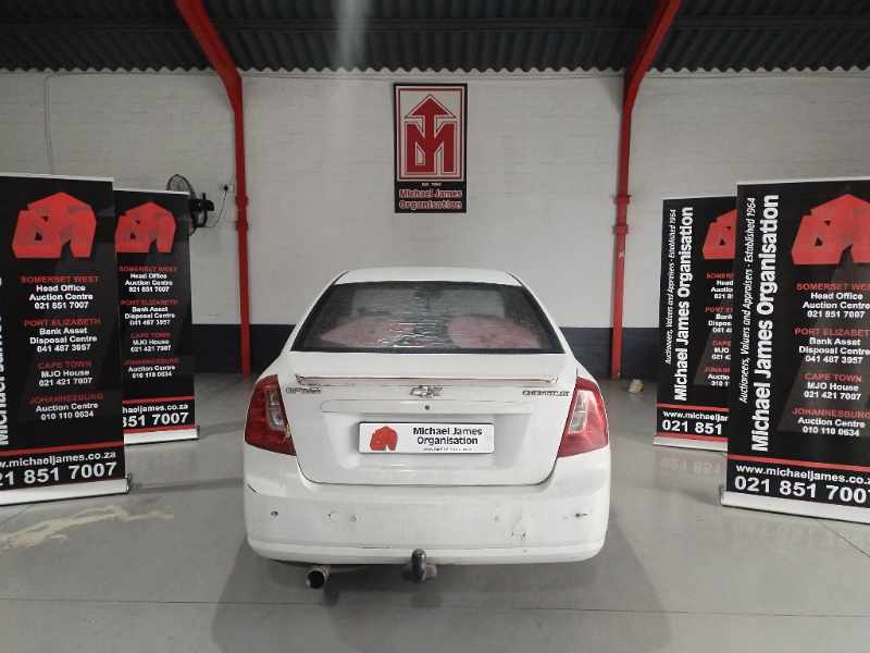 2010 CHEVROLET OPTRA 1.6 LS thumbnail 4