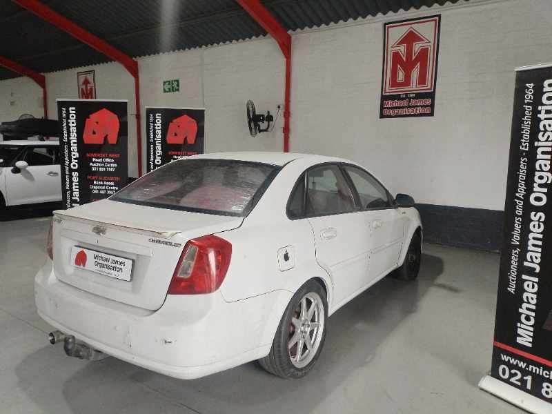 2010 CHEVROLET OPTRA 1.6 LS thumbnail 5