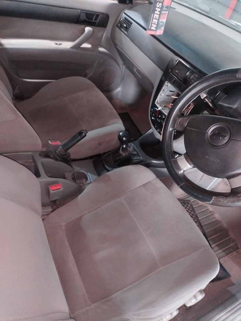 2010 CHEVROLET OPTRA 1.6 LS thumbnail 9