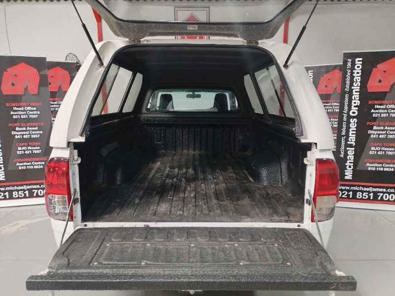 2020 TOYOTA HILUX 2.0 VVTi thumbnail 7