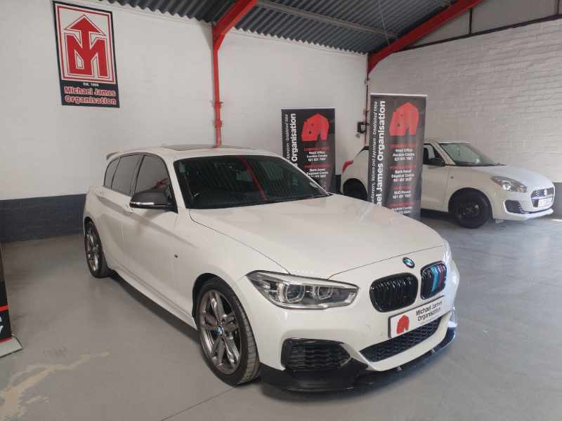 2015 BMW M135i A/T 5DR thumbnail 3