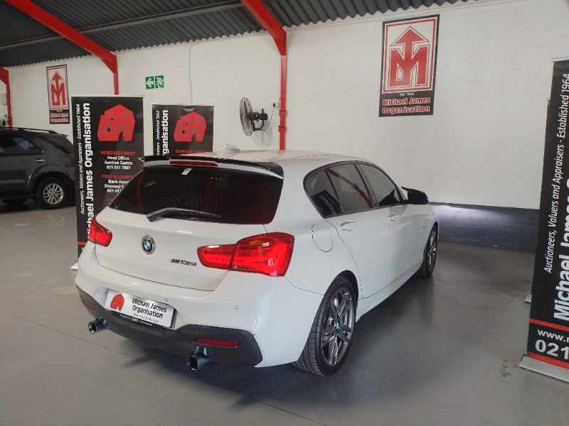 2015 BMW M135i A/T 5DR thumbnail 5