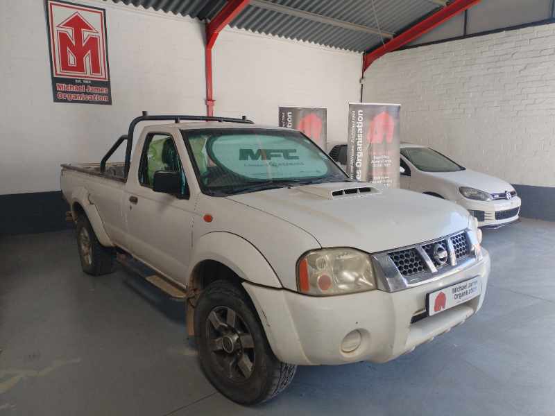 2015 NISSAN HARDBODY NP300 2.5TDi thumbnail 3