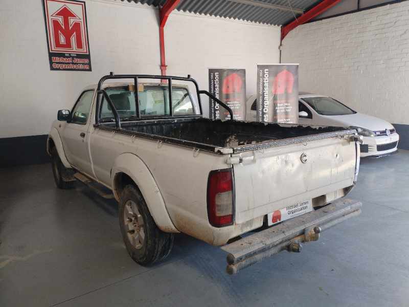 2015 NISSAN HARDBODY NP300 2.5TDi thumbnail 6