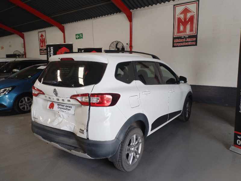 2021 RENAULT TRIBER 1.0 AMT thumbnail 5