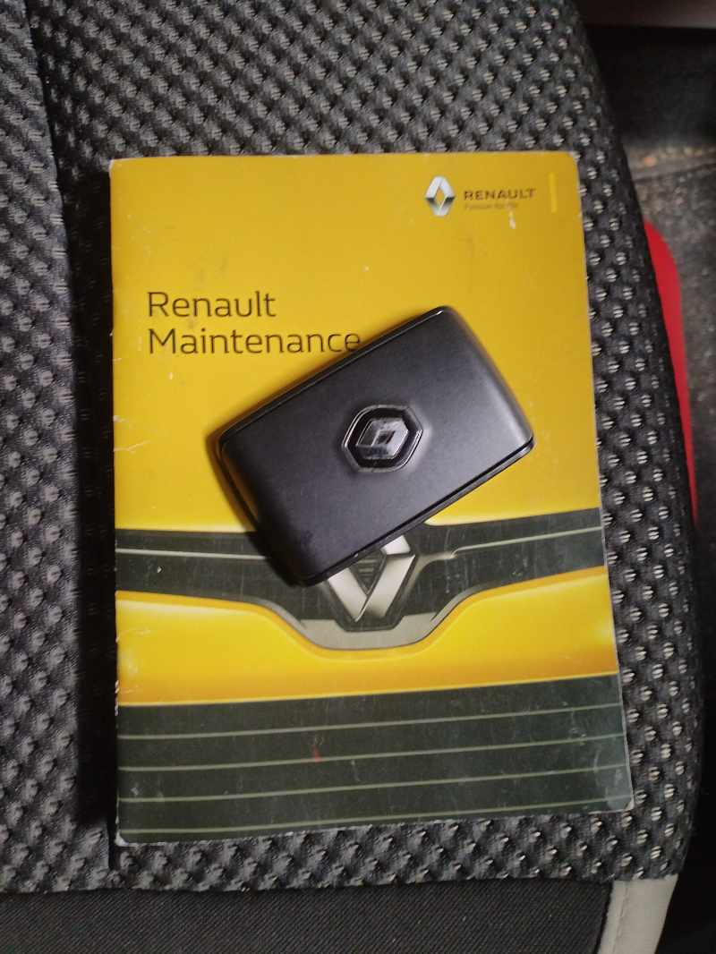 2021 RENAULT TRIBER 1.0 AMT thumbnail 12