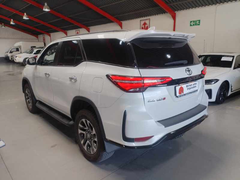 2024 TOYOTA FORTUNER 2.4 GD-6 RB A/T thumbnail 7