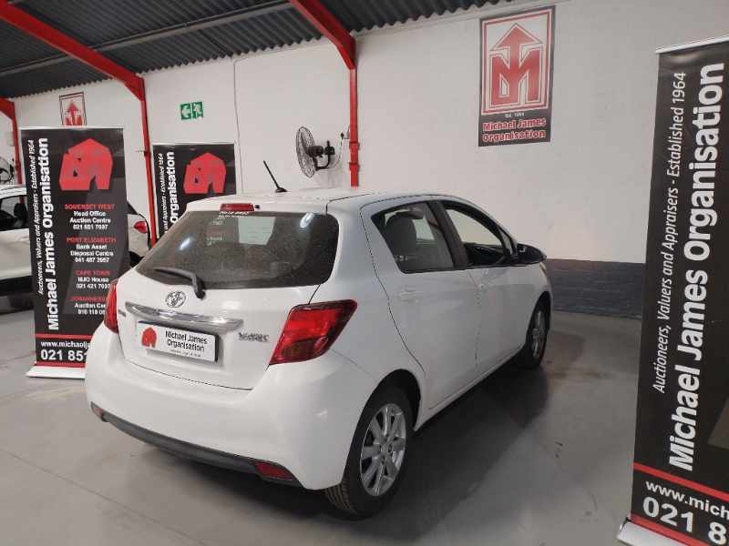 2015 TOYOTA YARIS 1.3 XS CVT A/T thumbnail 5