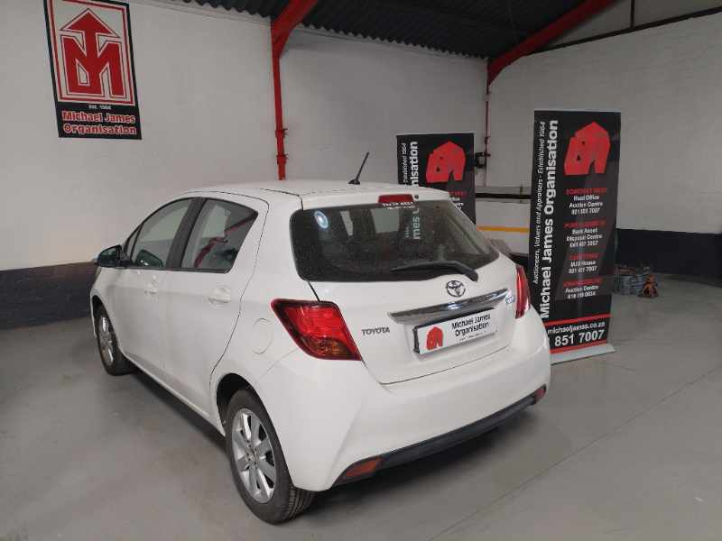 2015 TOYOTA YARIS 1.3 XS CVT A/T thumbnail 6