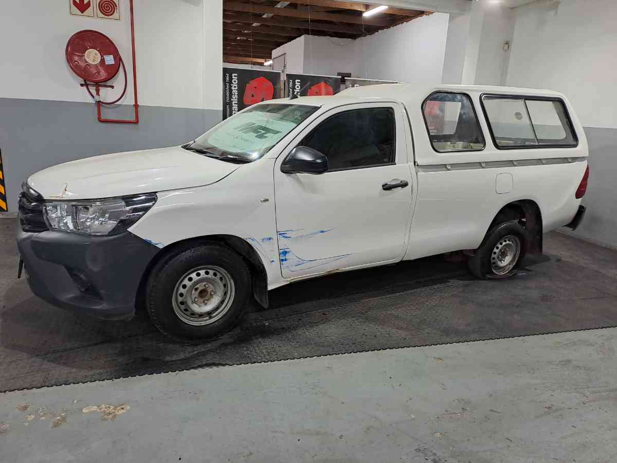 2018 TOYOTA  HILUX 2.4 GD-6 RB SRX P/U S/C
