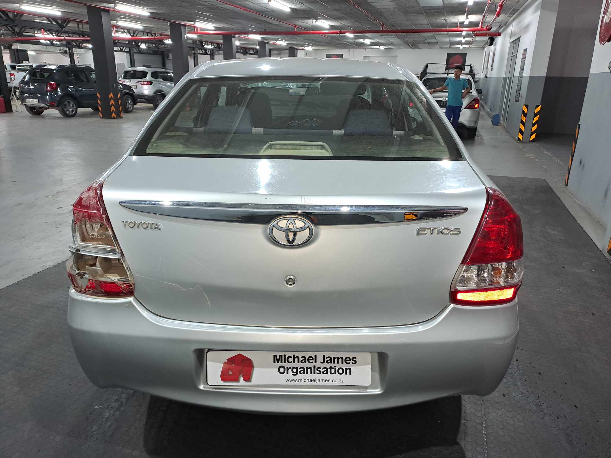 2015 TOYOTA ETIOS 1.5 Xi thumbnail 2