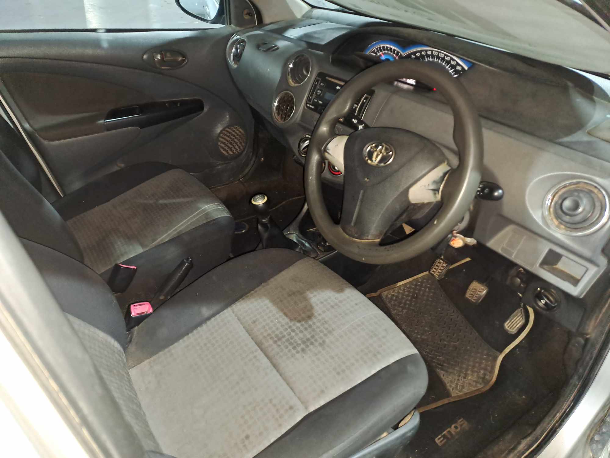 2015 TOYOTA ETIOS 1.5 Xi thumbnail 7