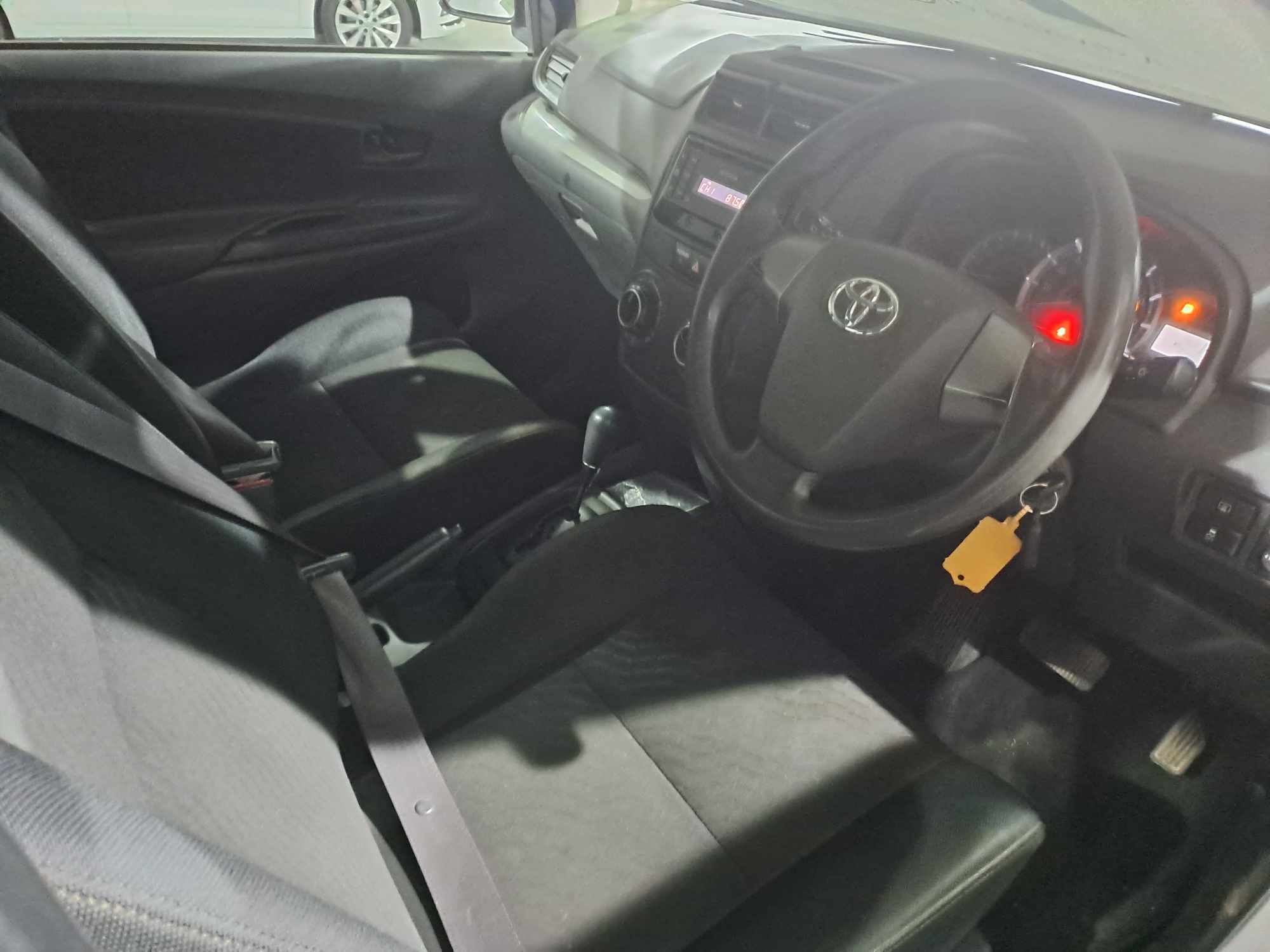 2018 TOYOTA AVANZA 1.5 SX A/T thumbnail 4