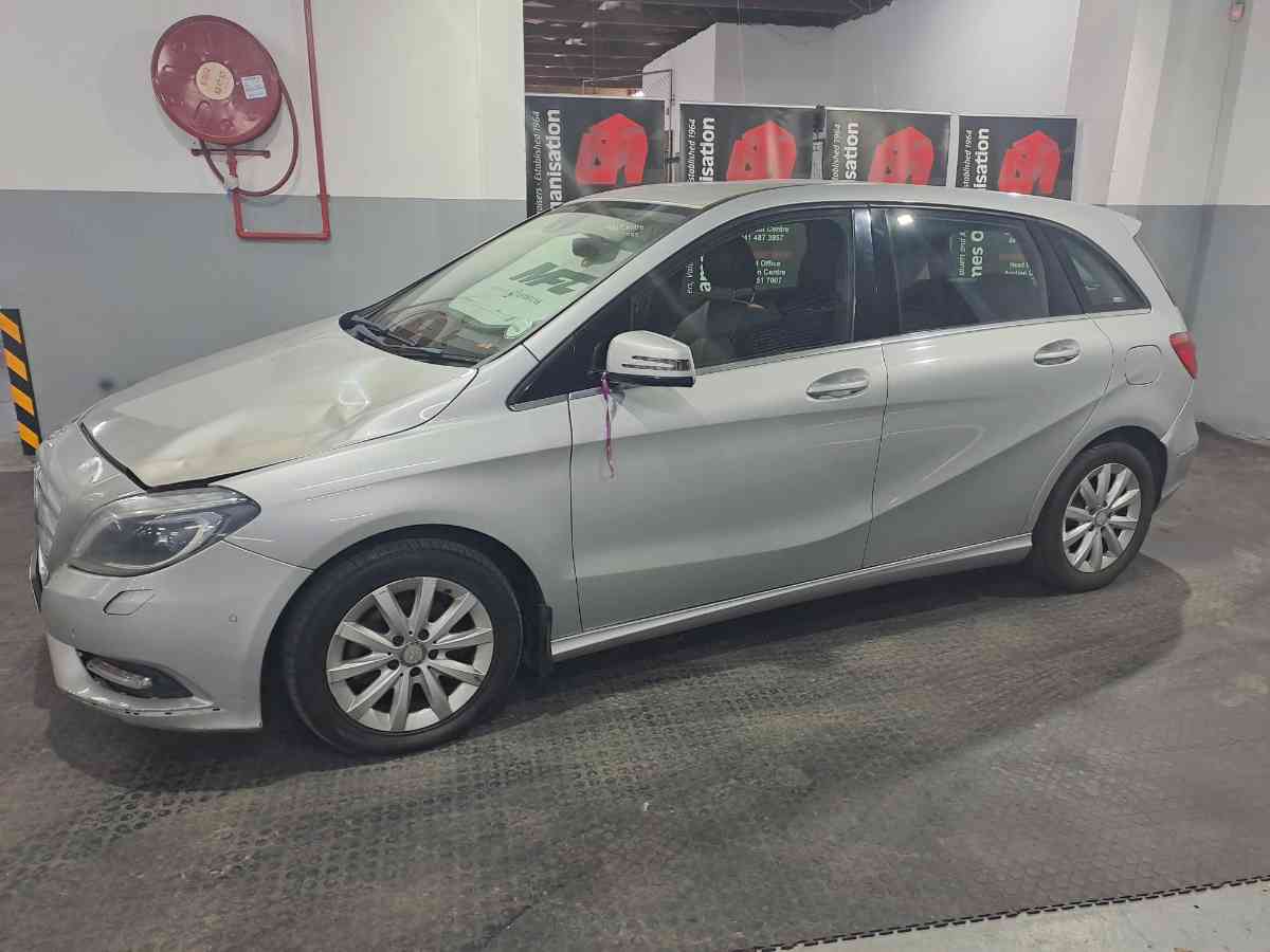 2014 MERCEDES- BENZ B 180 BE A/T