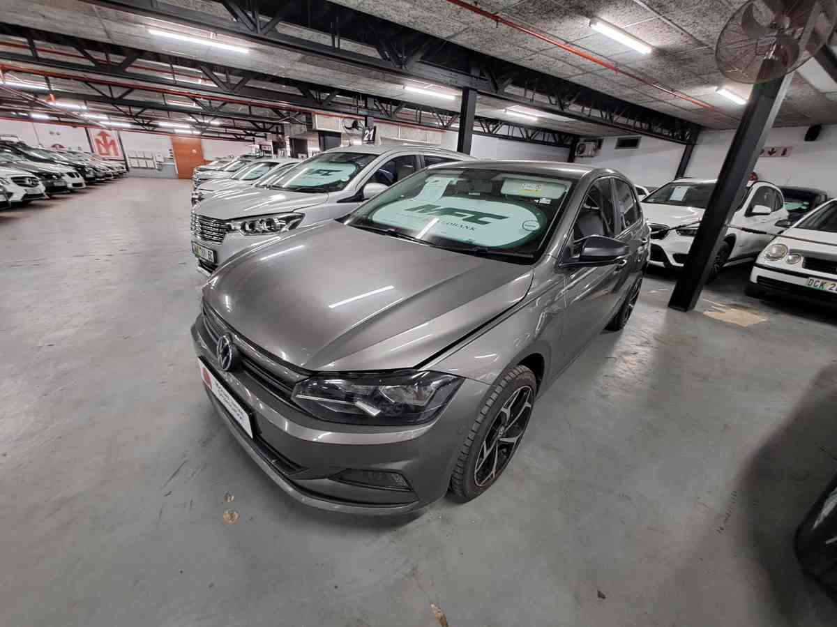 2021 VOLKSWAGEN POLO 1.0 TSI TRENDLINE