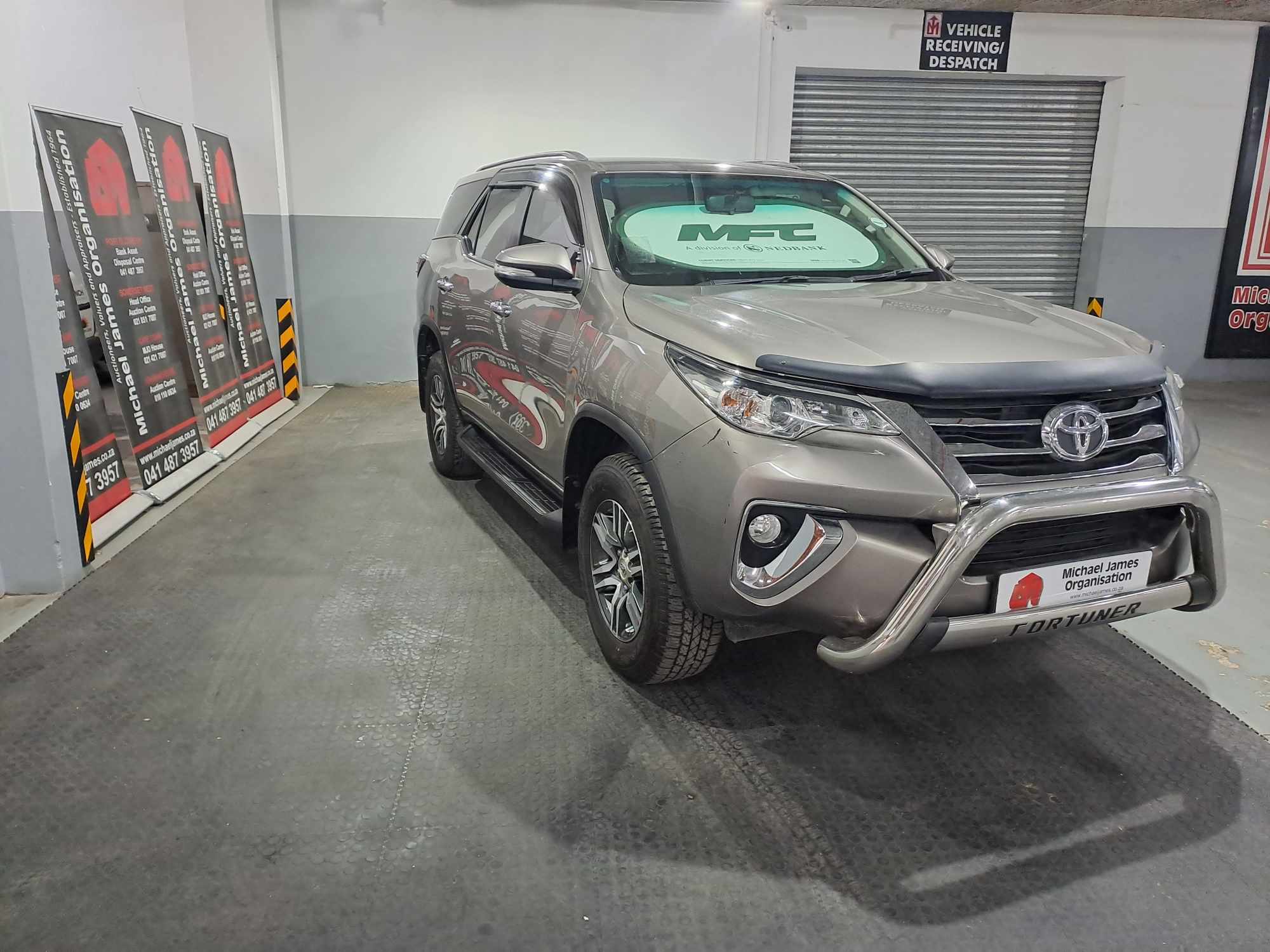 2017 TOYOTA FORTUNER 2.7 VVTI R/B A/T thumbnail 5