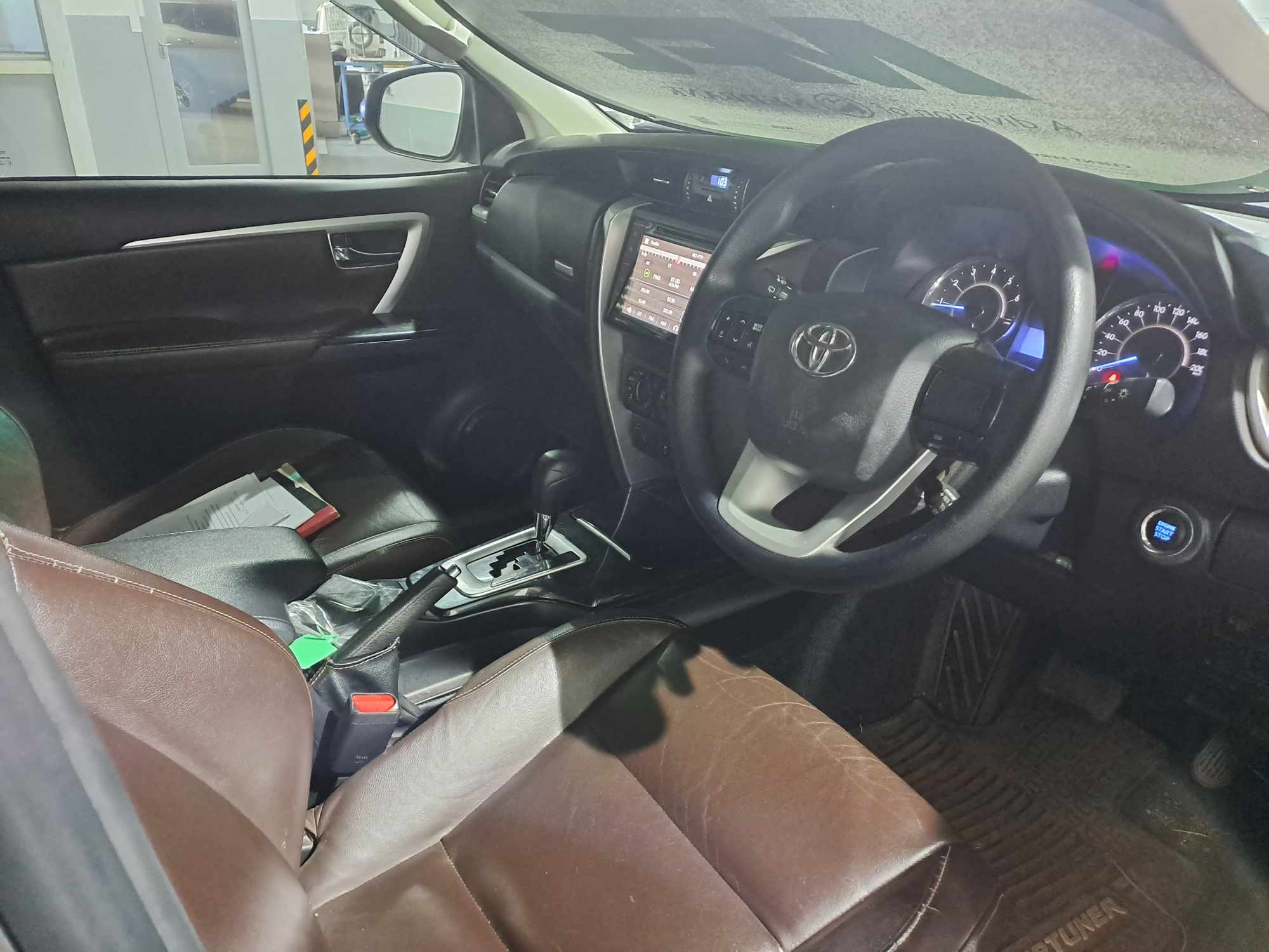 2017 TOYOTA FORTUNER 2.7 VVTI R/B A/T thumbnail 6